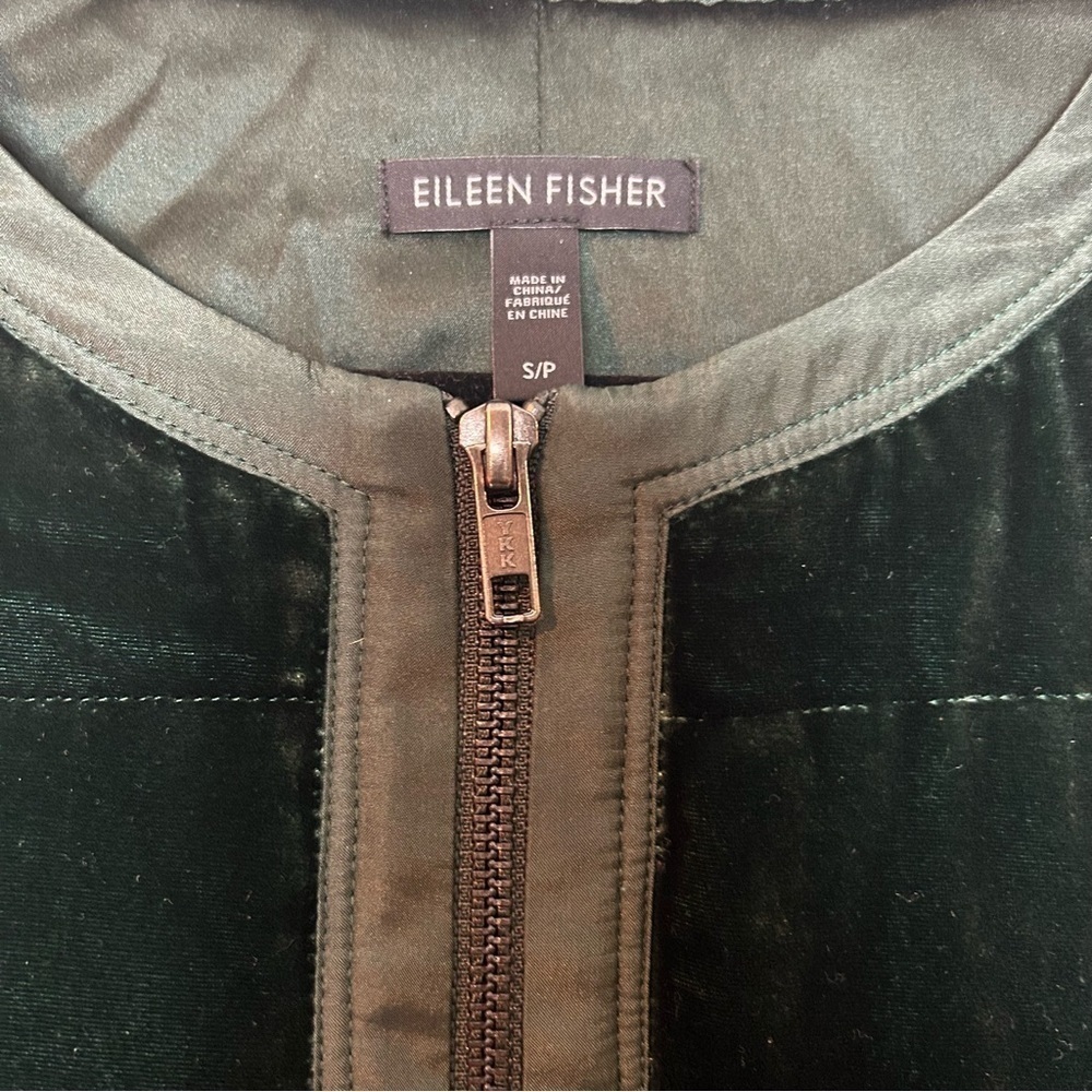 Eileen Fisher Emerald Green Fully Lined Quilted Zip Front Jacket Sz.S/P - Picture 12 of 16